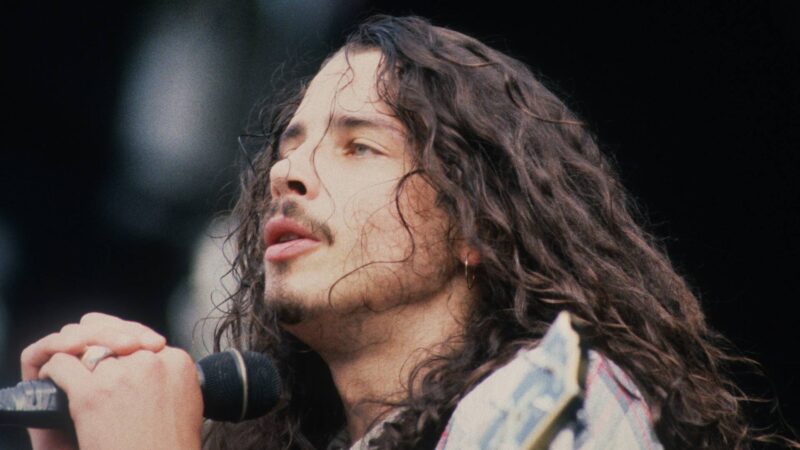Chris Cornell, com o Soundgarden, em 1992 (Foto: Gie Knaeps / Getty Images)