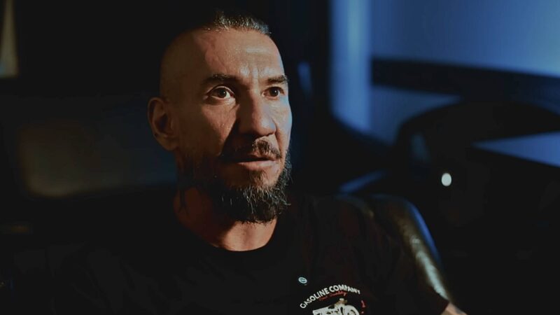 Rodolfo Abrantes, vocalista do Rodox e ex-Raimundos (Foto: reprodução / YouTube)