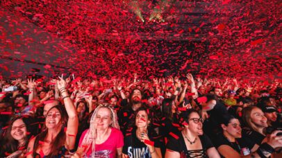 O negócio de turnês está quebrado para artistas independentes?