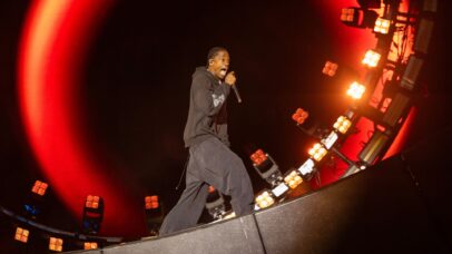 Travis Scott ajudou a construir o som dos anos 2010. Sua próxima era já está em movimento