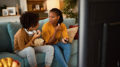 Jovens querem personagens masculinos que demonstrem mais empatia e vulnerabilidade, diz relatório