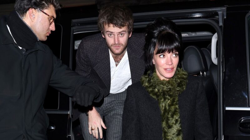 Jonah Freud e Lily Allen em Paris, França