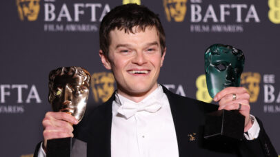 Conheça Robert Aramayo, eleito Melhor Ator e Estrela em Ascensão no BAFTA 2026