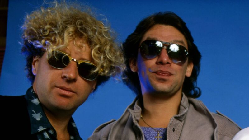 Sammy Hagar e Alex Van Halen em 1985 (Foto: Ann Summa / Getty Images)