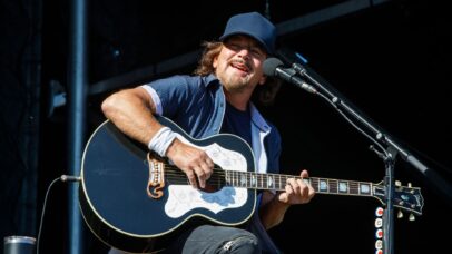 Pearl Jam está ‘entre eras’, mas ‘animado com o futuro’, diz Eddie Vedder