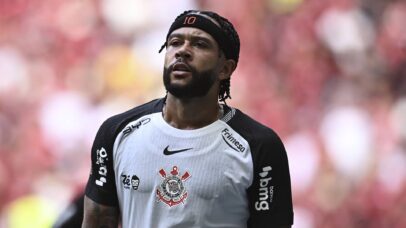 Os 4 cantores brasileiros preferidos de Memphis Depay