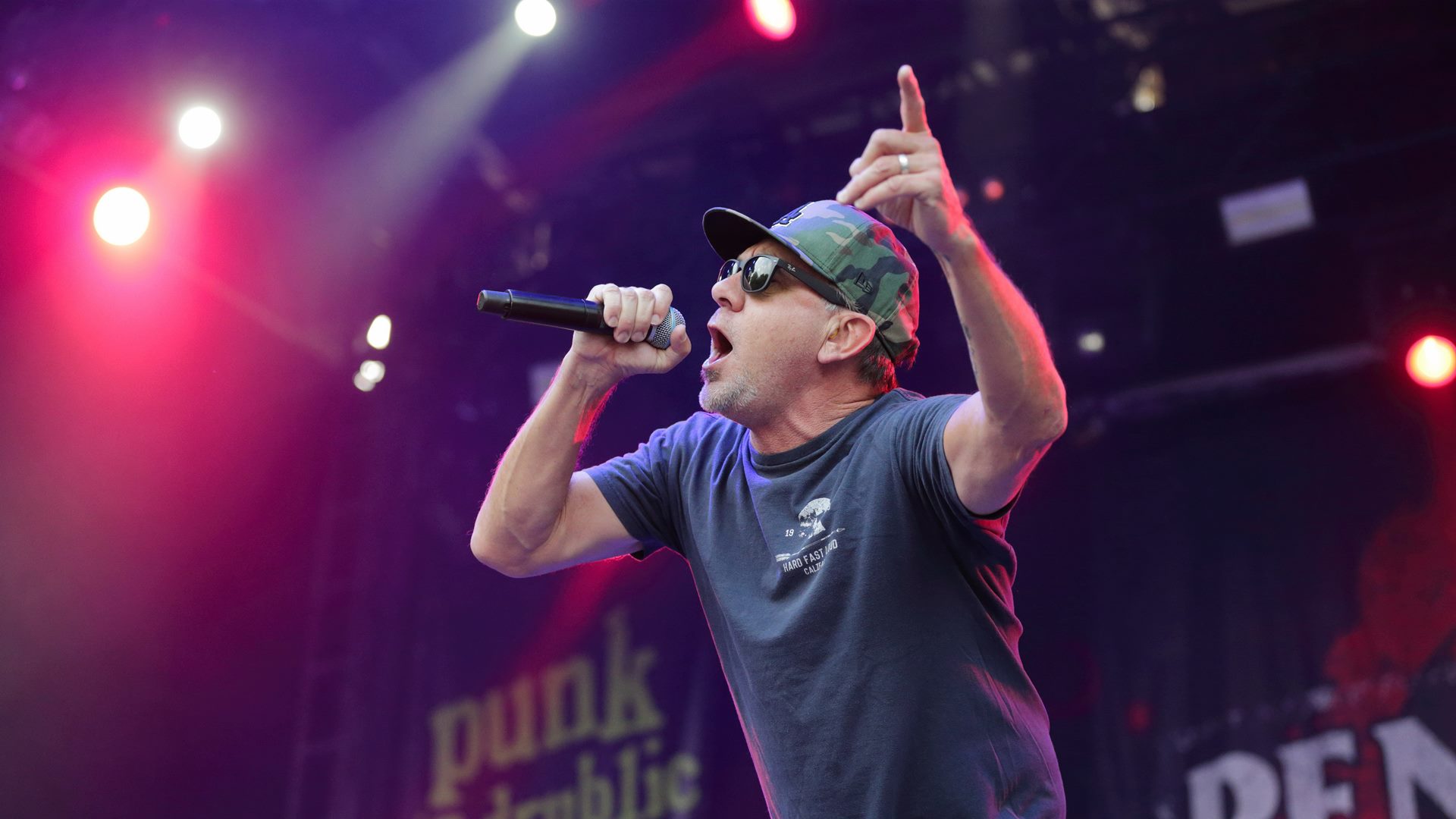 Jim Lindberg, vocalista do Pennywise, em 2022 (Foto: Pedro Becerra / Redferns via Getty Images)
