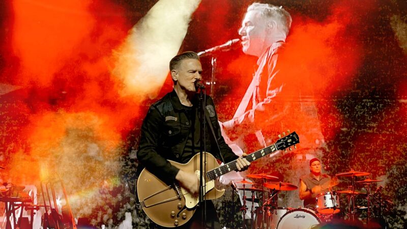 Bryan Adams durante show em São Paulo (Foto: Ellen Artie @ellenartie)