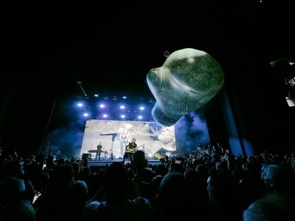 Bryan Adams durante show em São Paulo (Foto: Ellen Artie @ellenartie)