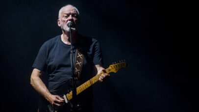 Guitarra de David Gilmour é vendida por fortuna e se torna a mais cara da história