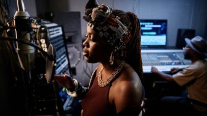 Entre os 100 artistas brasileiros com maior rendimento, apenas 11 são mulheres, diz pesquisa