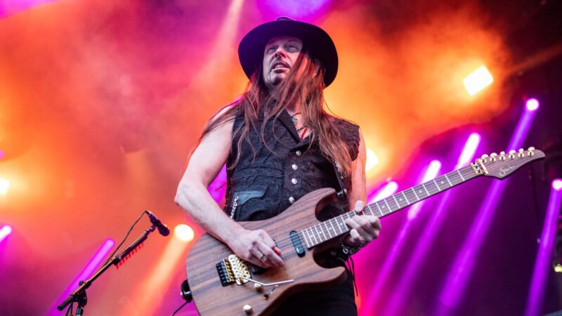 Reb Beach em apresentação do Whitesnake, em 2022 (Foto: Per Ole Hagen/Redferns)