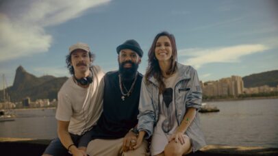 ‘Atenção para o Refrão’: Sarah Oliveira investiga o poder dos refrãos em nova série musical