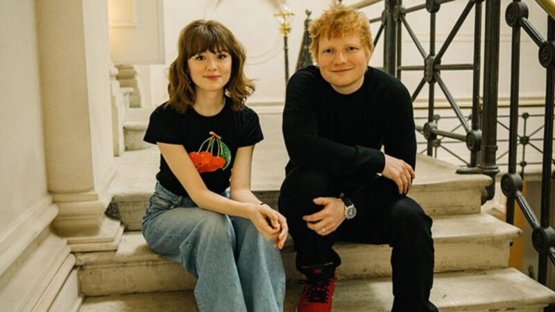 Veja Ed Sheeran se juntar a Maisie Peters para um dueto de 'Castle on the Hill'