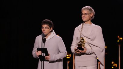 O álbum de ‘reinício’ de Ca7riel & Paco Amoroso, ‘Free Spirits’, já está disponível