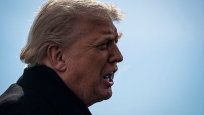 BBC pede a juiz que arquive o processo de difamação de Trump de US$ 10 bilhões