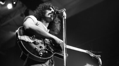 O ícone da música que previu futuro sombrio para o rock em 1981