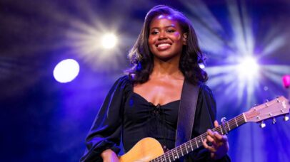 Depois roubar os holofotes com Baby Keem, Momo Boyd está pronta para seu momento solo