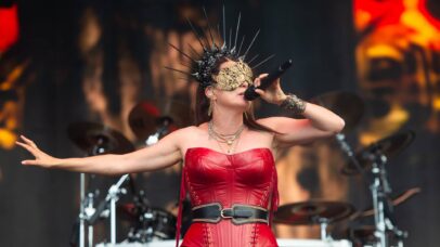 Sharon den Adel fala à RS sobre Within Temptation no Brasil, Angra e disco novo