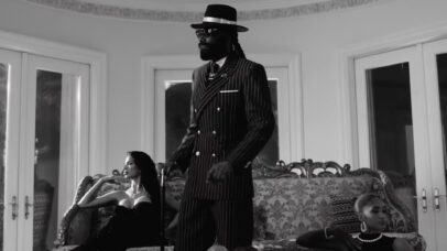 Snoop Dogg é um gângster da Costa Oeste em seu vídeo de ‘Stop Counting My Poccets’