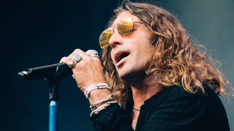 Dirty Honey ao vivo no Monsters of Rock 2026 (Foto: Ellen Artie @ellenartie)