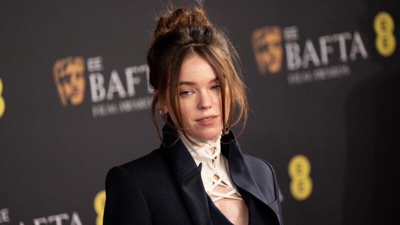 Milly Alcock, estrela de 'Supergirl'