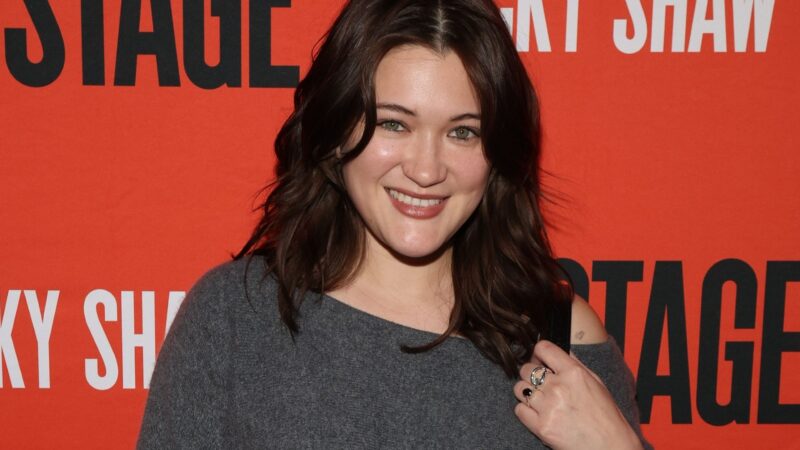 Isa Briones, atriz que interpreta Santos em 'The Pitt'