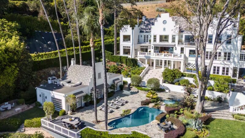 O grupo BTS se hospedou por dois meses na Propriedade Summitridge (Foto: Airbnb)