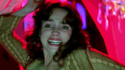 ‘Suspiria’ prova que a magia do cinema não está no roteiro, e sim no duo imagem e som