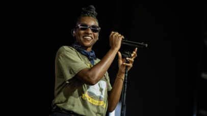 Little Simz anuncia EP ‘Sugar Girl’ para 8 de maio após estrear música no Coachella