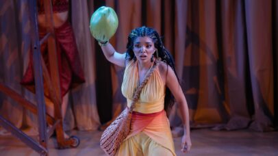 Com atriz de ‘Meninas Malvadas’, ‘Magia: O Musical’ entra em suas últimas semanas em cartaz