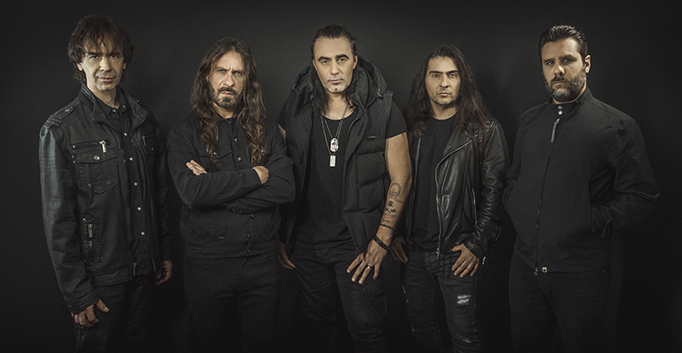 Shaman lança disco inédito e relembra clássicos