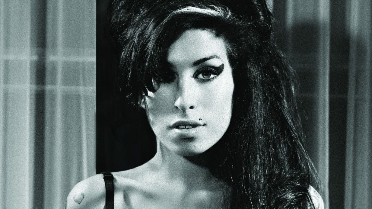 Vida e morte de uma estrela trágica: Amy Winehouse, 1983 - 2011 [ARQUIVO RS]