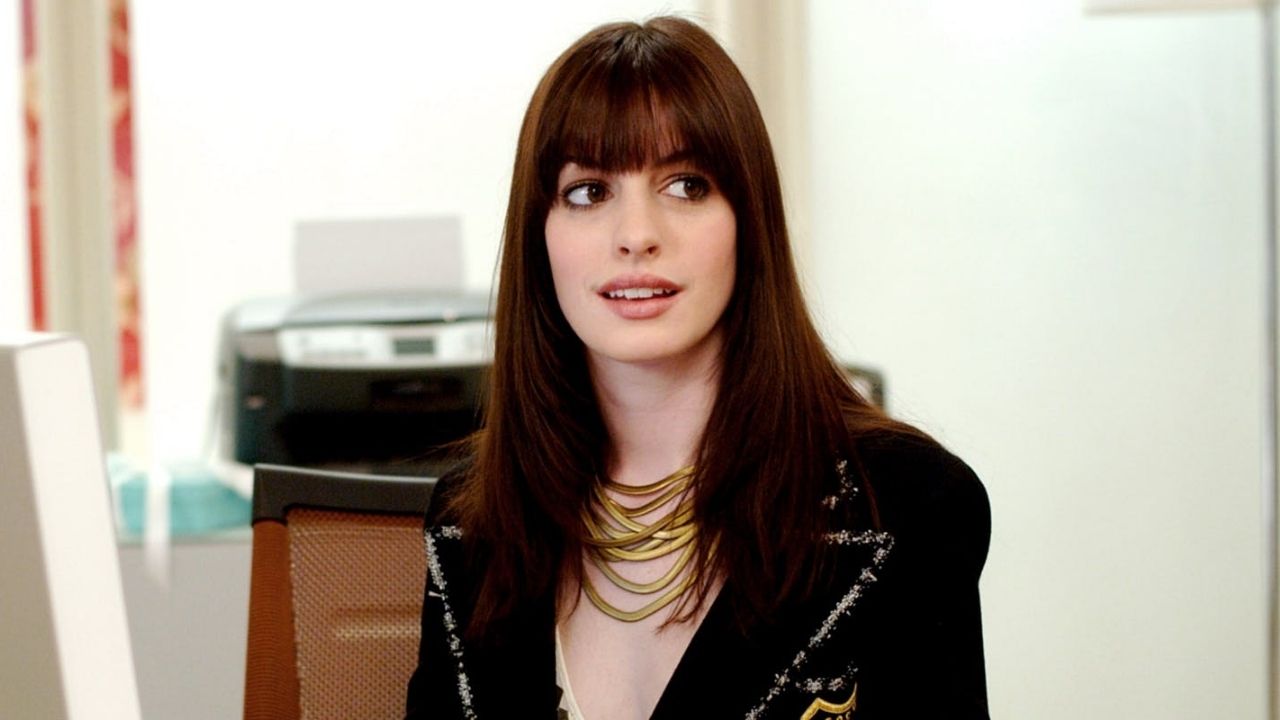 Anne Hathaway em O Diabo Veste Prada (Foto: Reprodução)