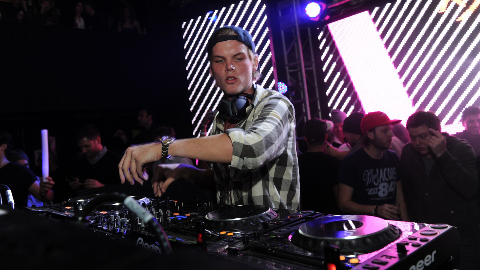 Avicii (Foto: Dimitrios Kambouris/Getty Images)