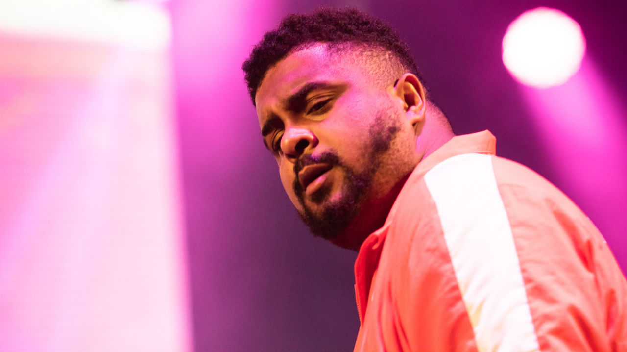 Black Alien, Baco Exu do Blues, Festival Bananada examina fantasmas do passado, presente e futuro [ANÁLISE]