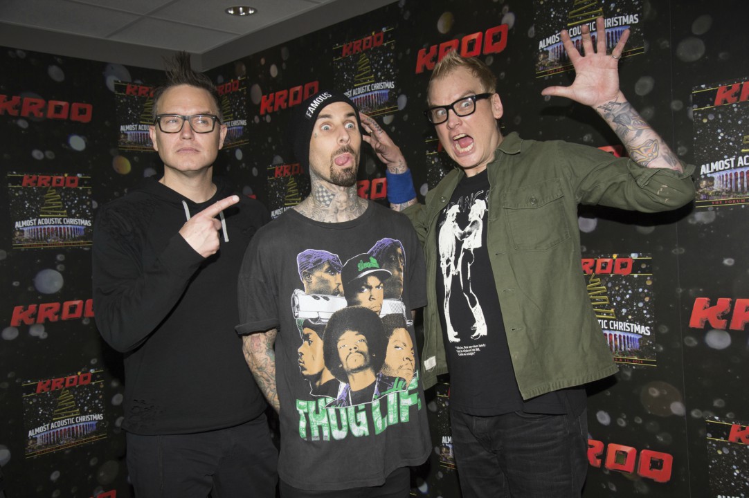 Mark Hoppus, Travis Barker e Matt Skiba (Foto:Amy Harris/Invision/AP)