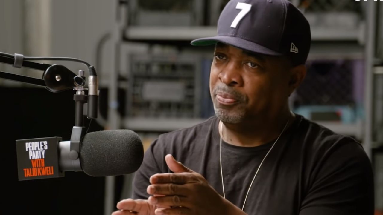 Chuck D em entrevista (Foto: Reprodução/YouTube)