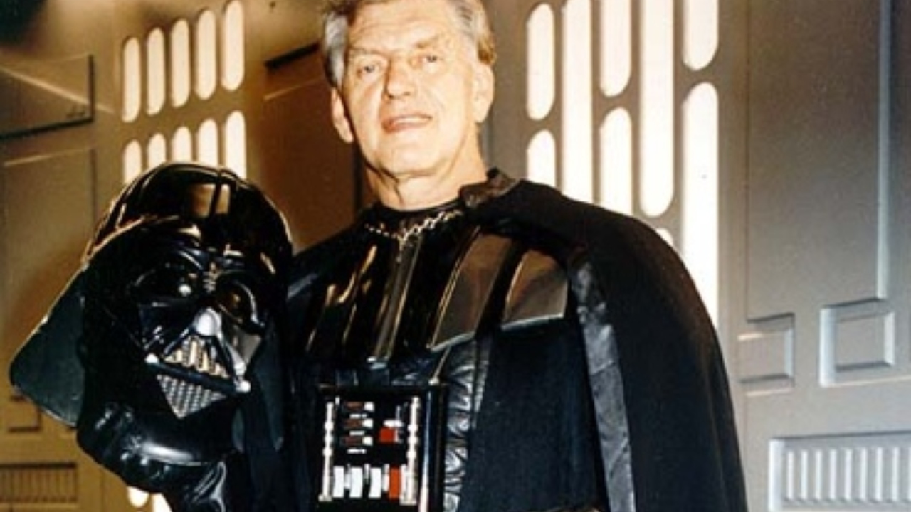 David Prowse como Darth Vader em Star Wars (Foto: Twitter / Reprodução)