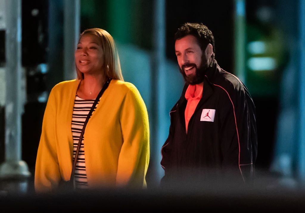 Queen Latifah e Adam Sandler (Reprodução)