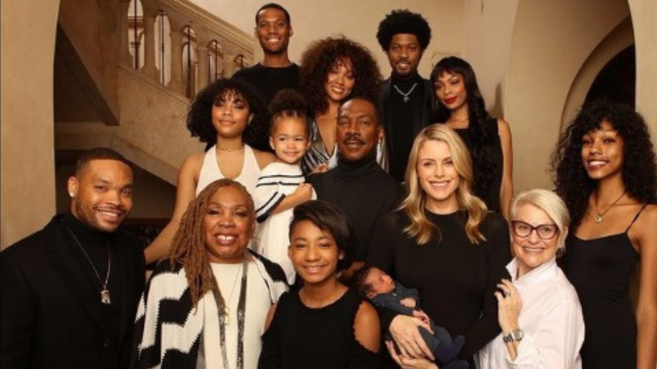 Eddie Murphy e os 10 filhos (Foto: Reproducão/ Instagram Bria Murphy)