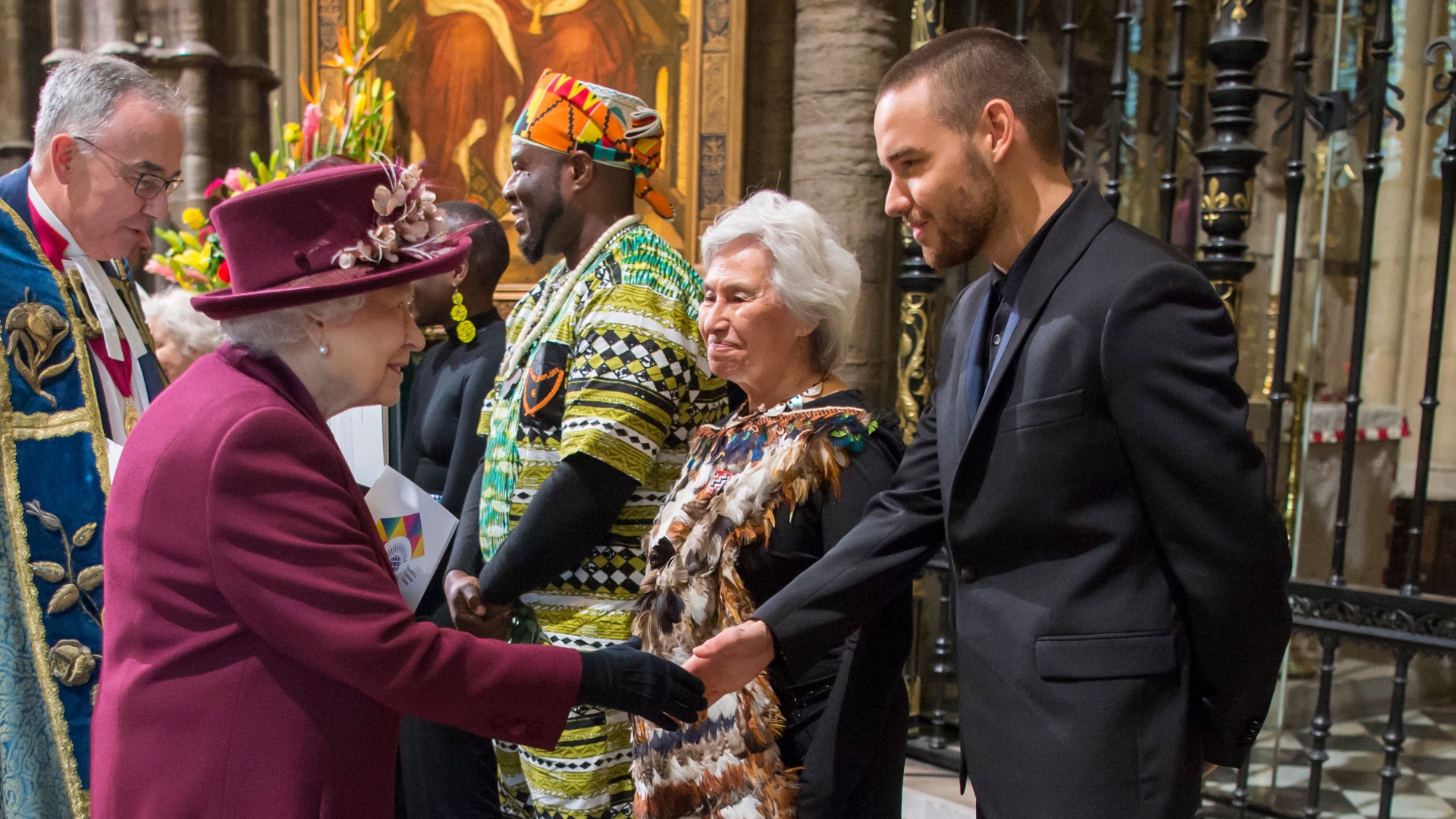 Elizabeth II e Liam Payne