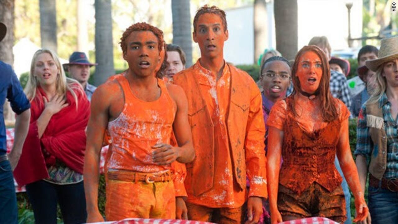 Cena do episódio 'For A Few Paintballs More' de Community (Foto: Reprodução)