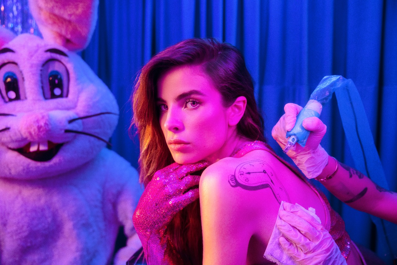 Giulia Be em 'pessoa certa na hora errada'