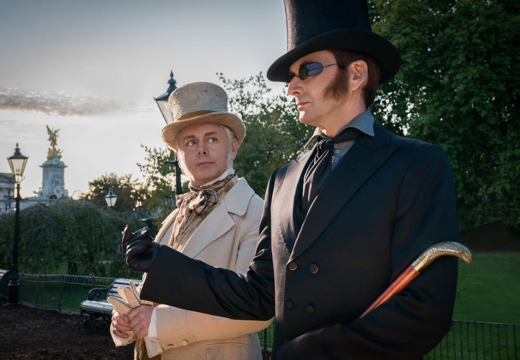 Michael Sheen e David Tennant em Good Omens (Foto: Divulgação)