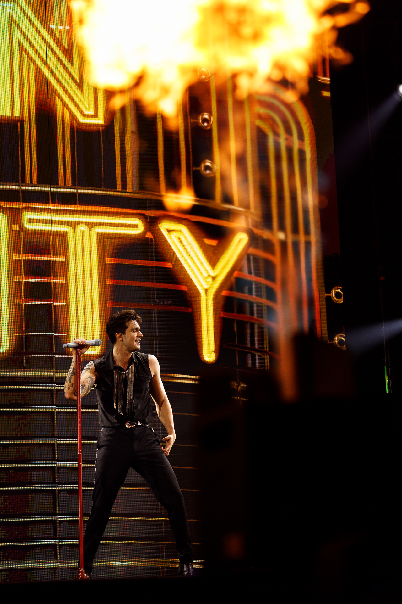 Luan Santana (Caio Mayer)