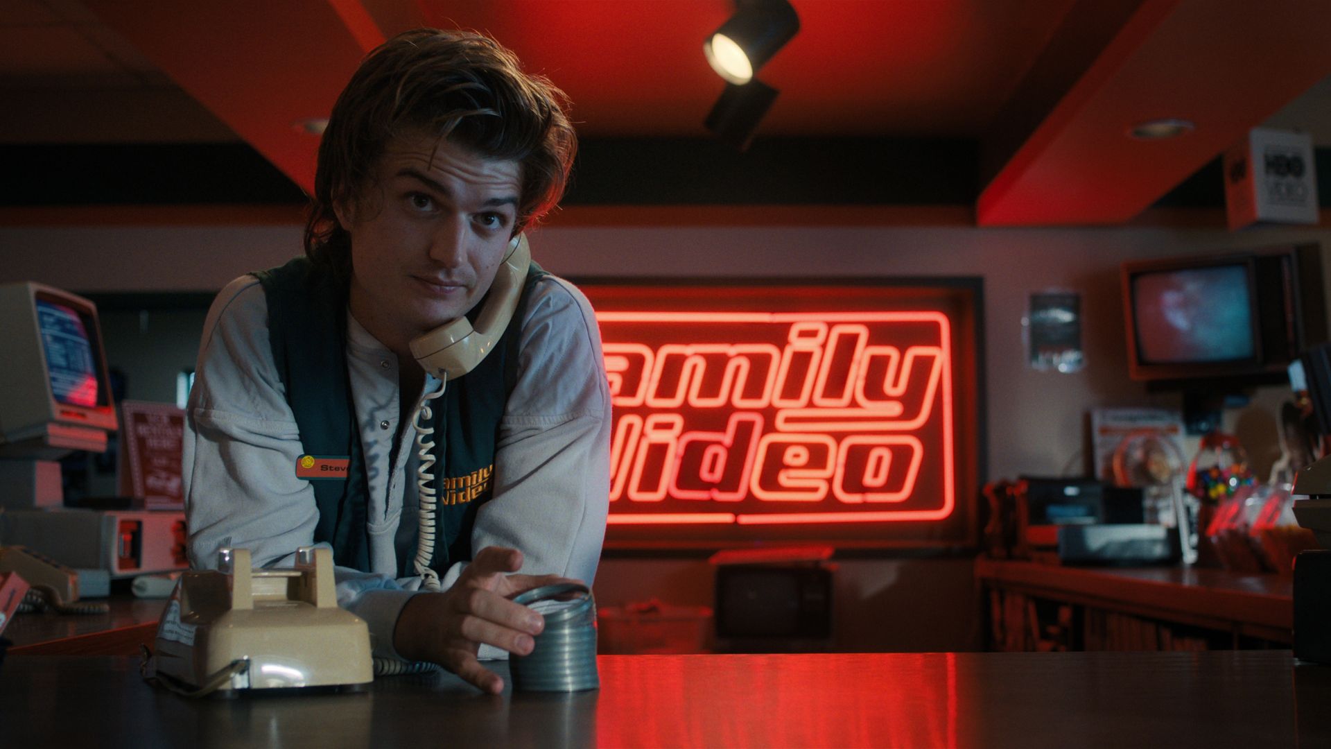 Joe Keery como Steve Harrington em Stranger Things (Foto: Cortesia da Netflix)