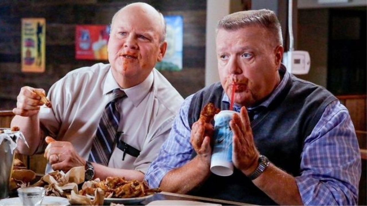 Joel McKinnon Miller e Dirk Blocker em Brooklyn Nine-Nine (Foto: Divulgação)