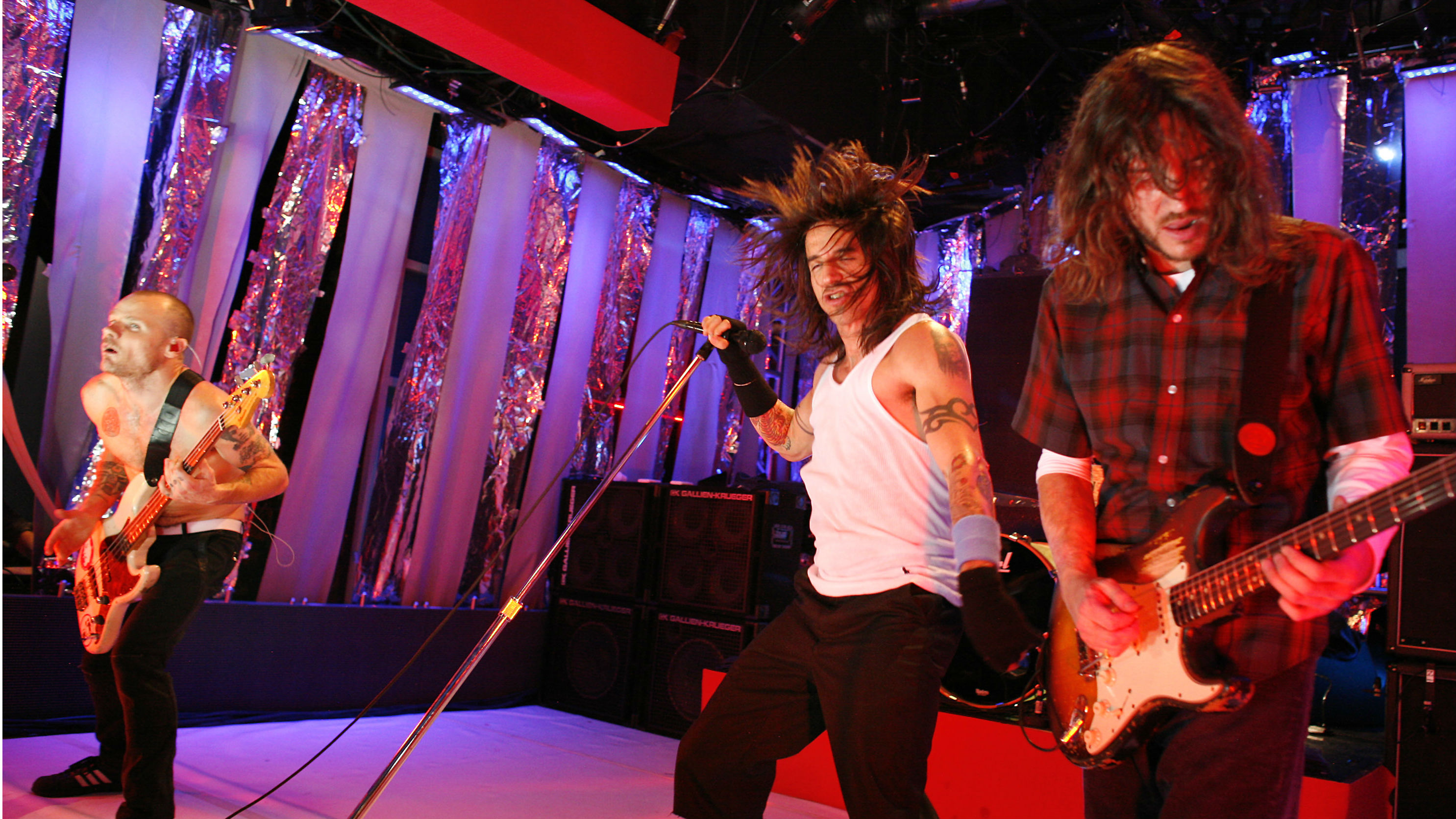 Flea, Anthony Kiedis e John Frusicante (Foto: AP Photo/Jason DeCrow)