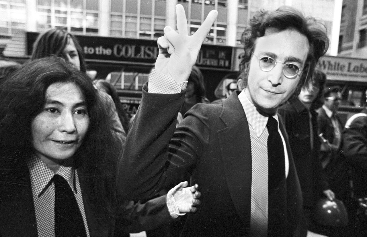John Lennon e Yoko Ono (Foto: AP / File)